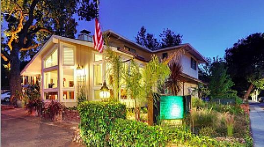Saratoga Oaks Lodge