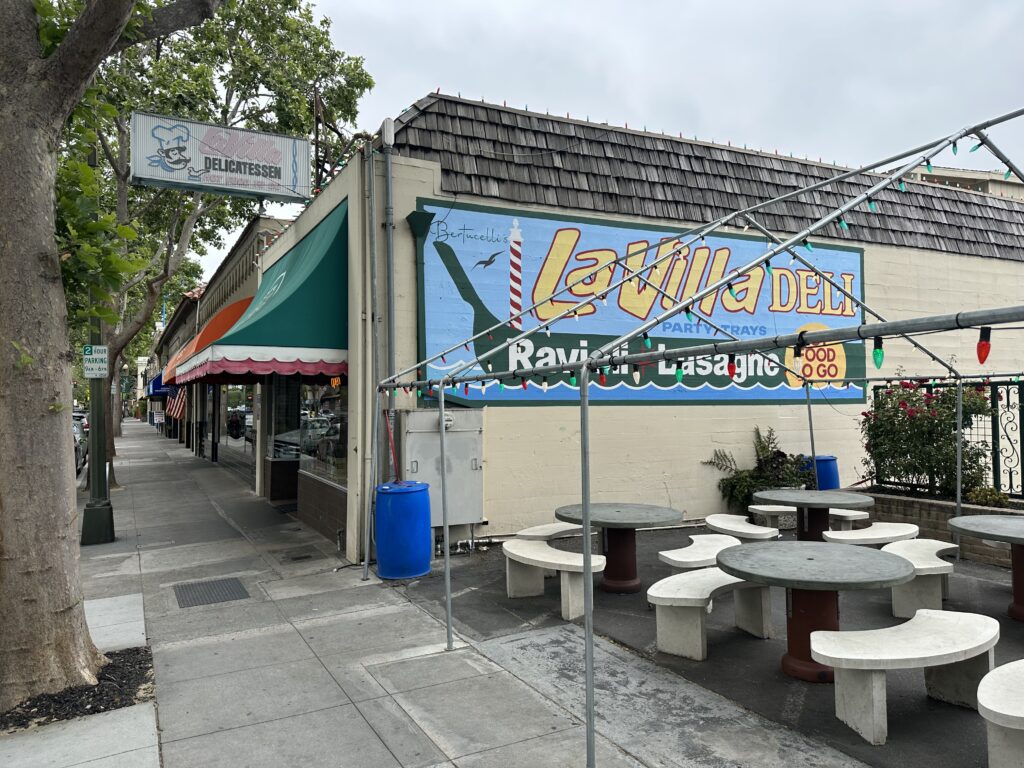 Bertucelli's La Villa Gourmet