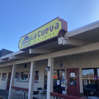 La Cueva Mex Grill