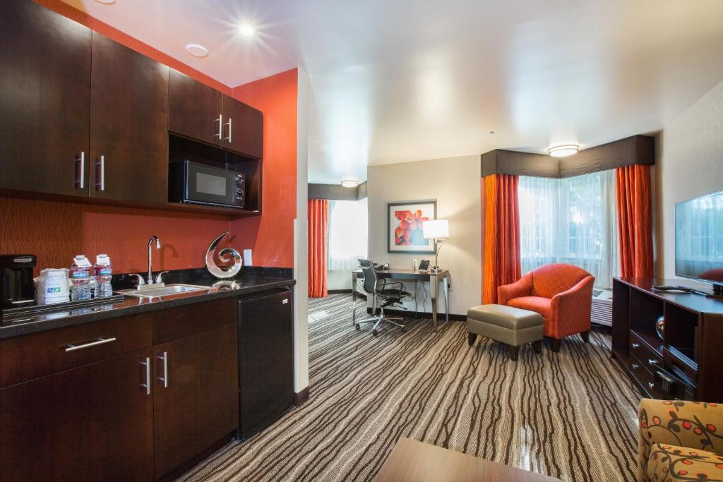 Holiday Inn Express Mountain View
