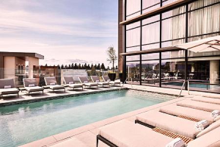 AC Hotel Sunnyvale Moffett Park: Modern Comfort in the Heart of Silicon Valley