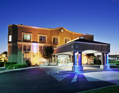 Holiday Inn Express & Suites Morgan Hill